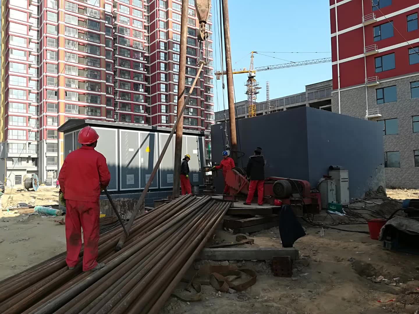 ���̰���